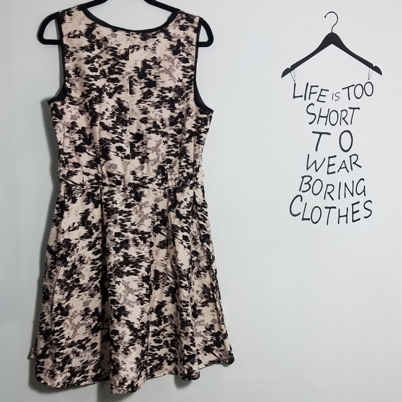 Vera Wang neutral print dress w/ pockets, M - Picture 7 of 8